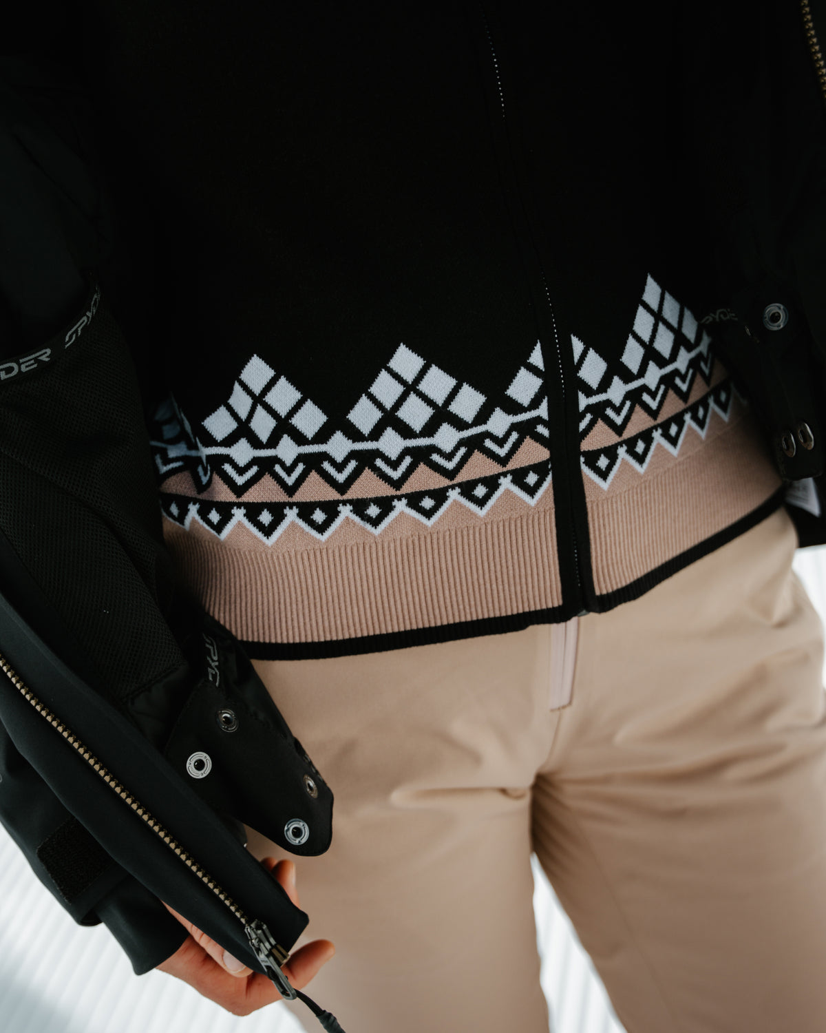 Women's Spritz Ski Sweater Jacket - Black