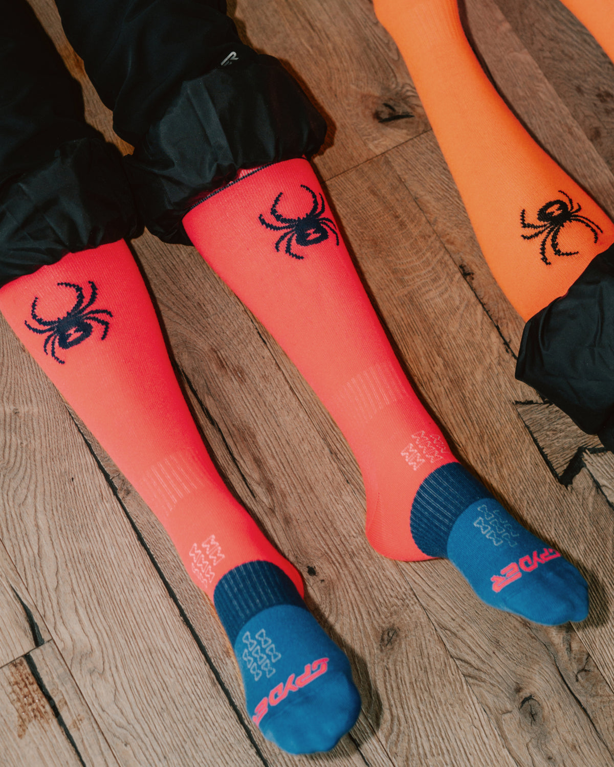 Women's Pro Liner Socks - Electric Coral